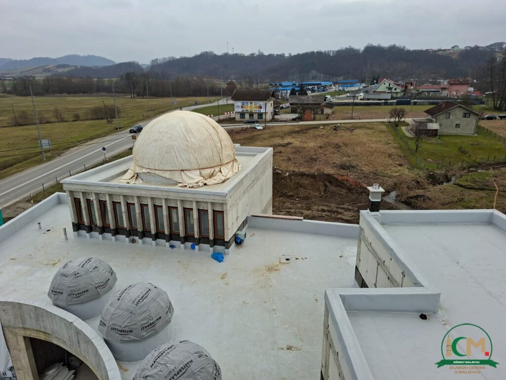 33 mjeseca izgradnje