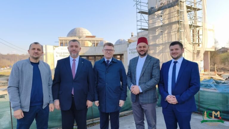 Posjet muftije Nevzeta ef. Porića Džematu Maljevac