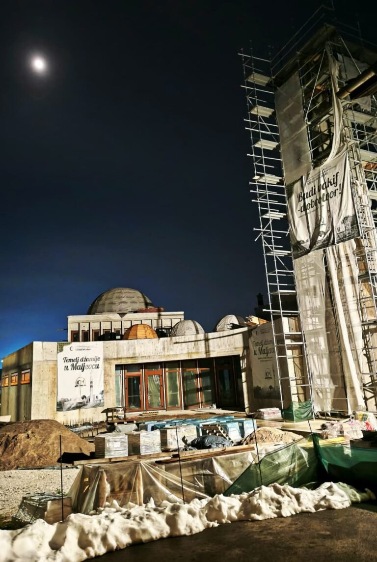 Tri godine gradnje Islamskog centra