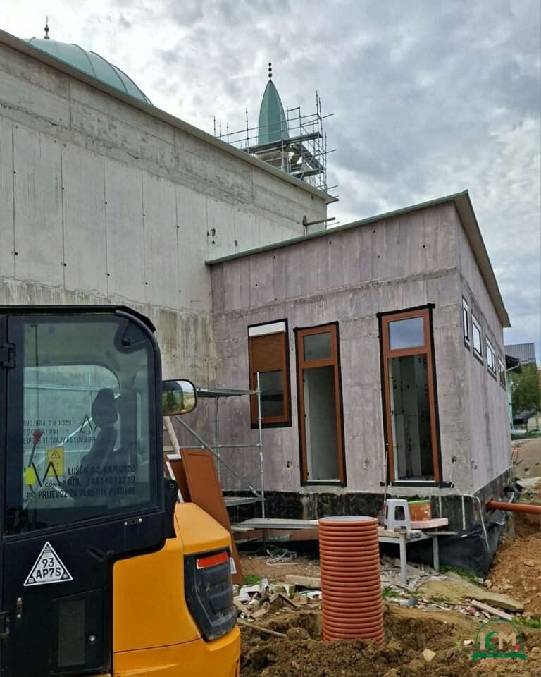 Javni toaleti za putnike - dio Islamskog centra u Maljevcu