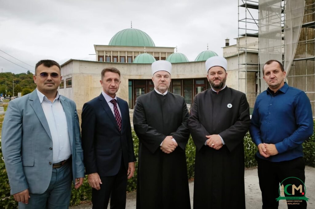 Prvi službeni posjet Rijaseta: hafiz Mensur ef. Malkić posjetio Islamski centar u Maljevcu